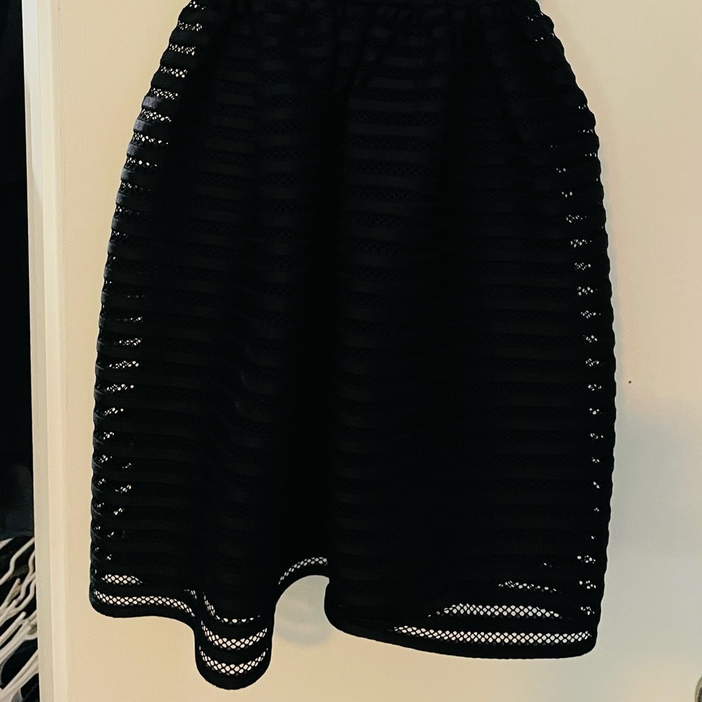 XS Saks Fifth Avenue black V neck V back midi dress